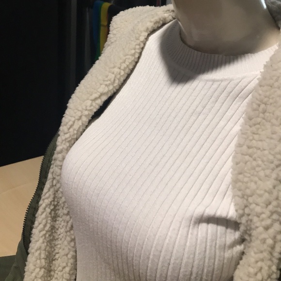 Jacket - Picture 2 of 8